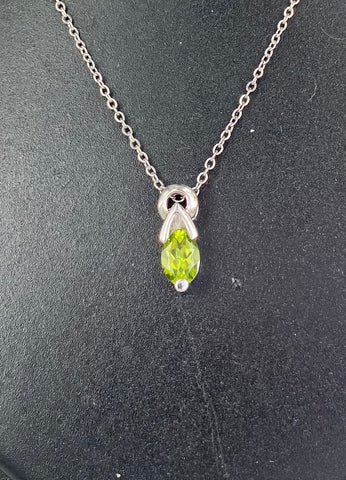 Peridot Pendant 1 Stone