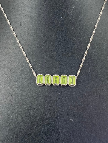 Peridot Pendant 5 Stones