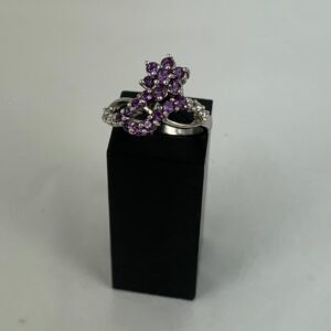 Amethyst 17 Stones with Crystal's