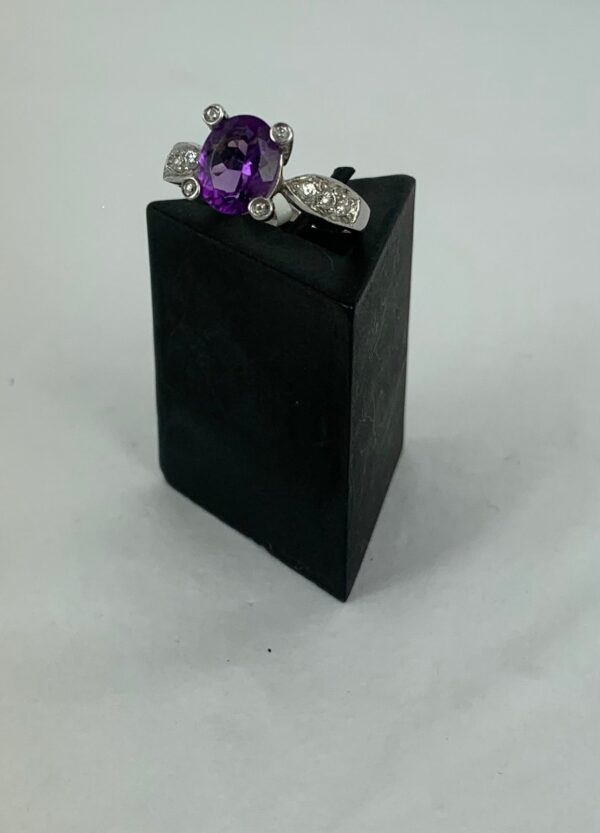 Amethyst 1 Stone with Crystals