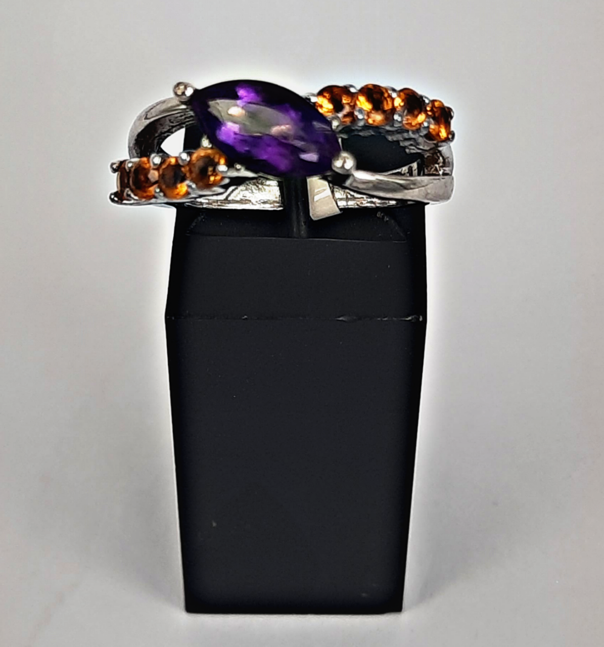 Mixed Amethyst and Citrine Stones