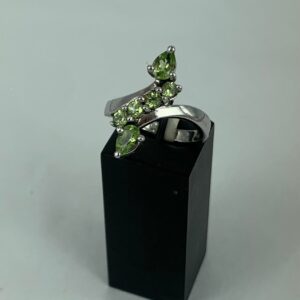Peridot 6 Stones