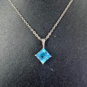 Blue Topaz Pendant 1 Stone