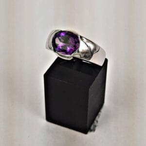 Amethyst Oval Thin