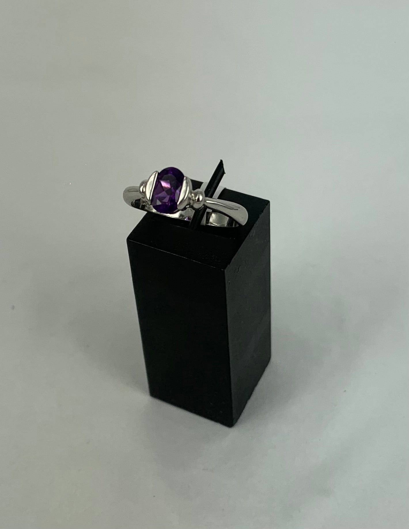 Amethyst 1 Stone