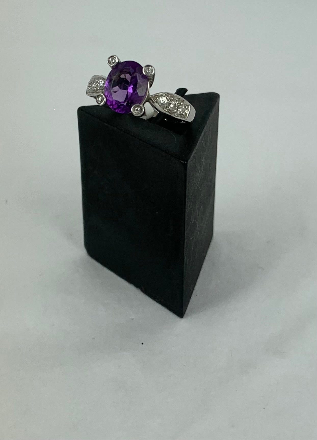 Amethyst 1 Stone with Crystals