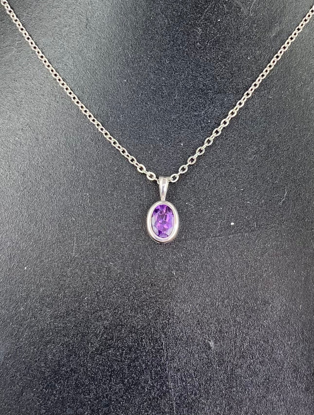 Amethyst Pendant 1 Stone