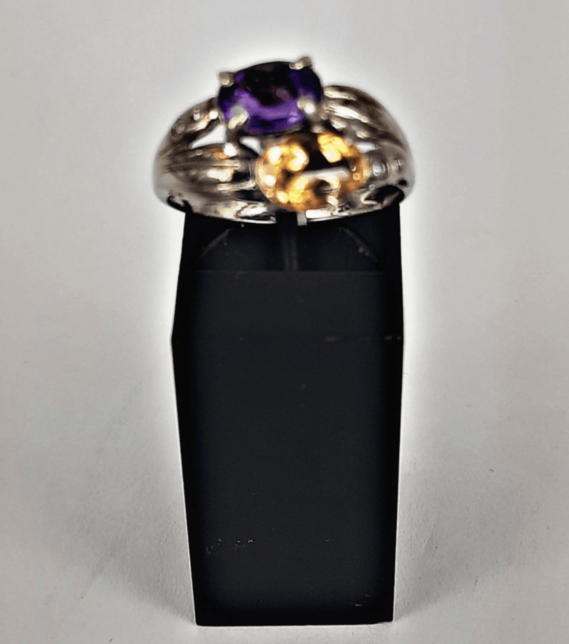 Mixed Amethyst and Citrine Stones