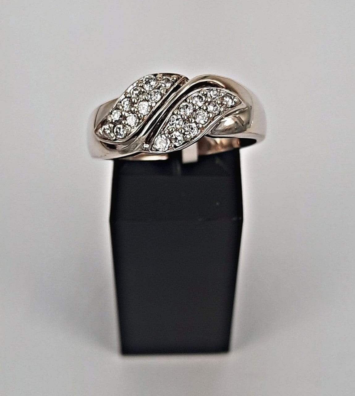 Crystal Ring