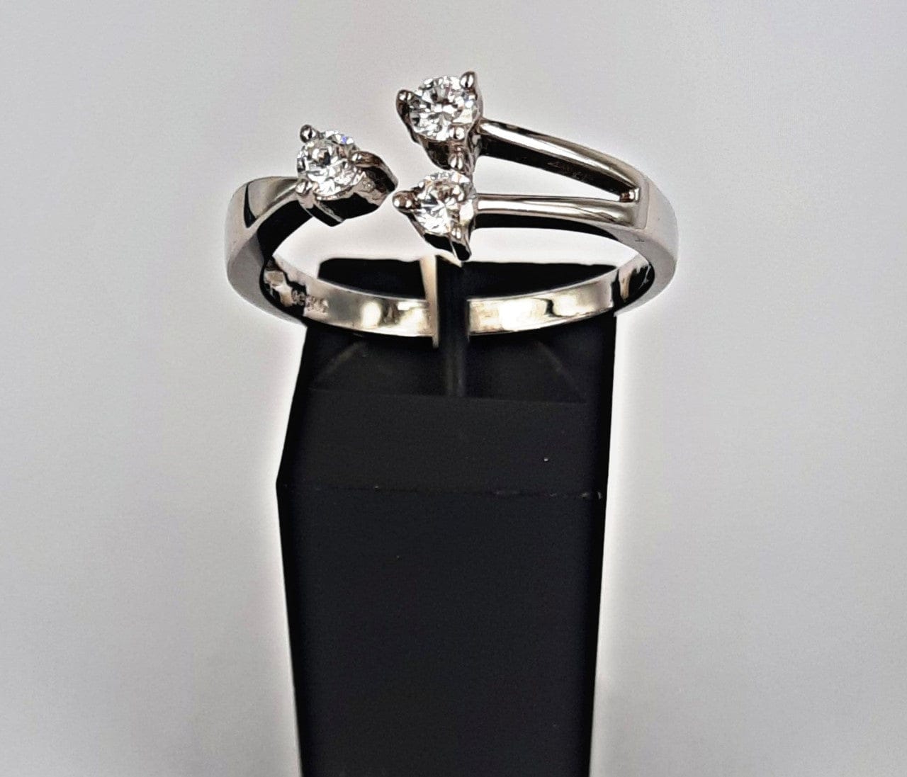 Crystal 3 Stones