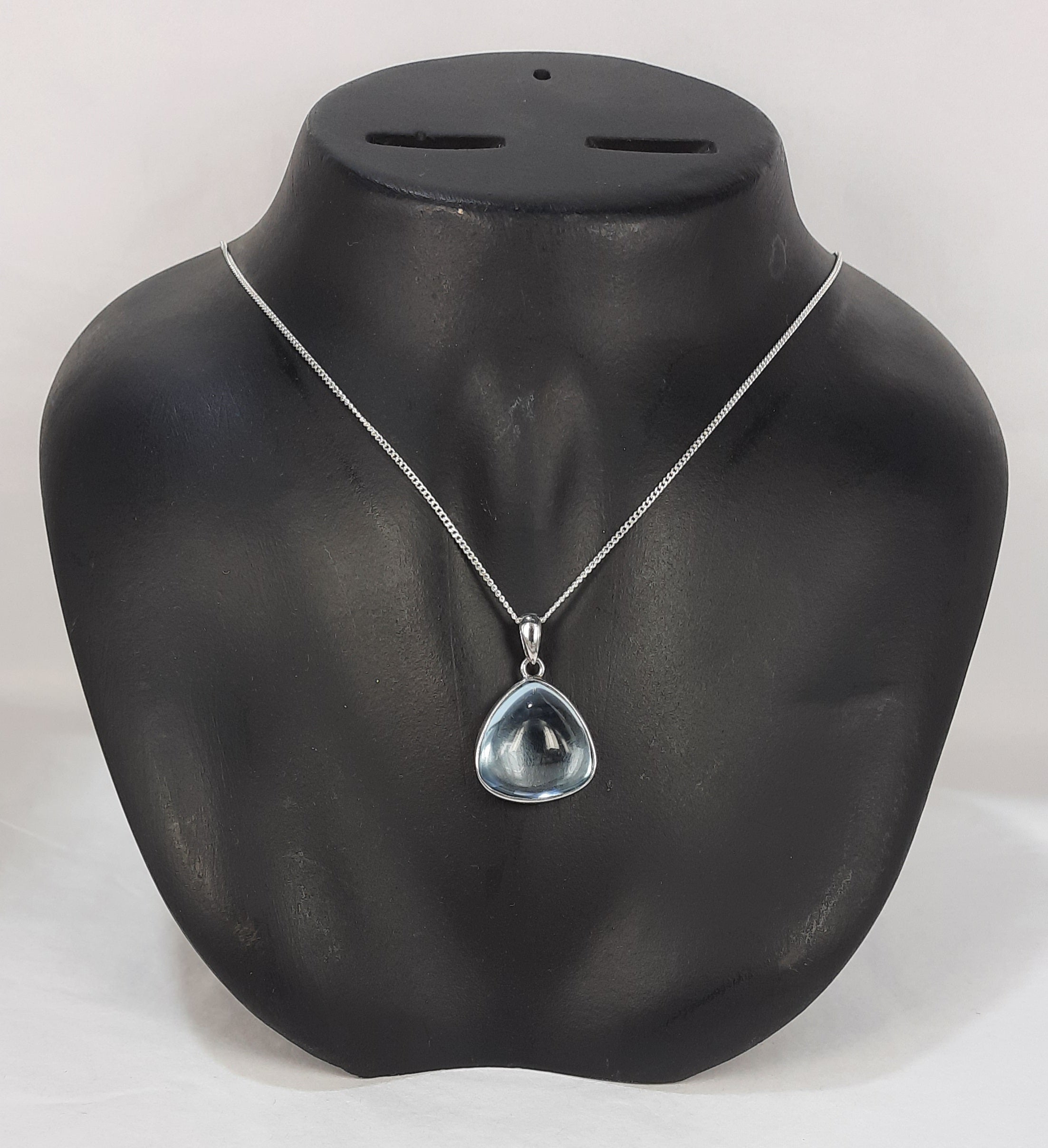 Pendant Topaz Triangle