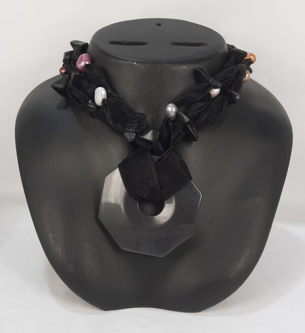 Ribbon Black Agate Hexagon Necklace
