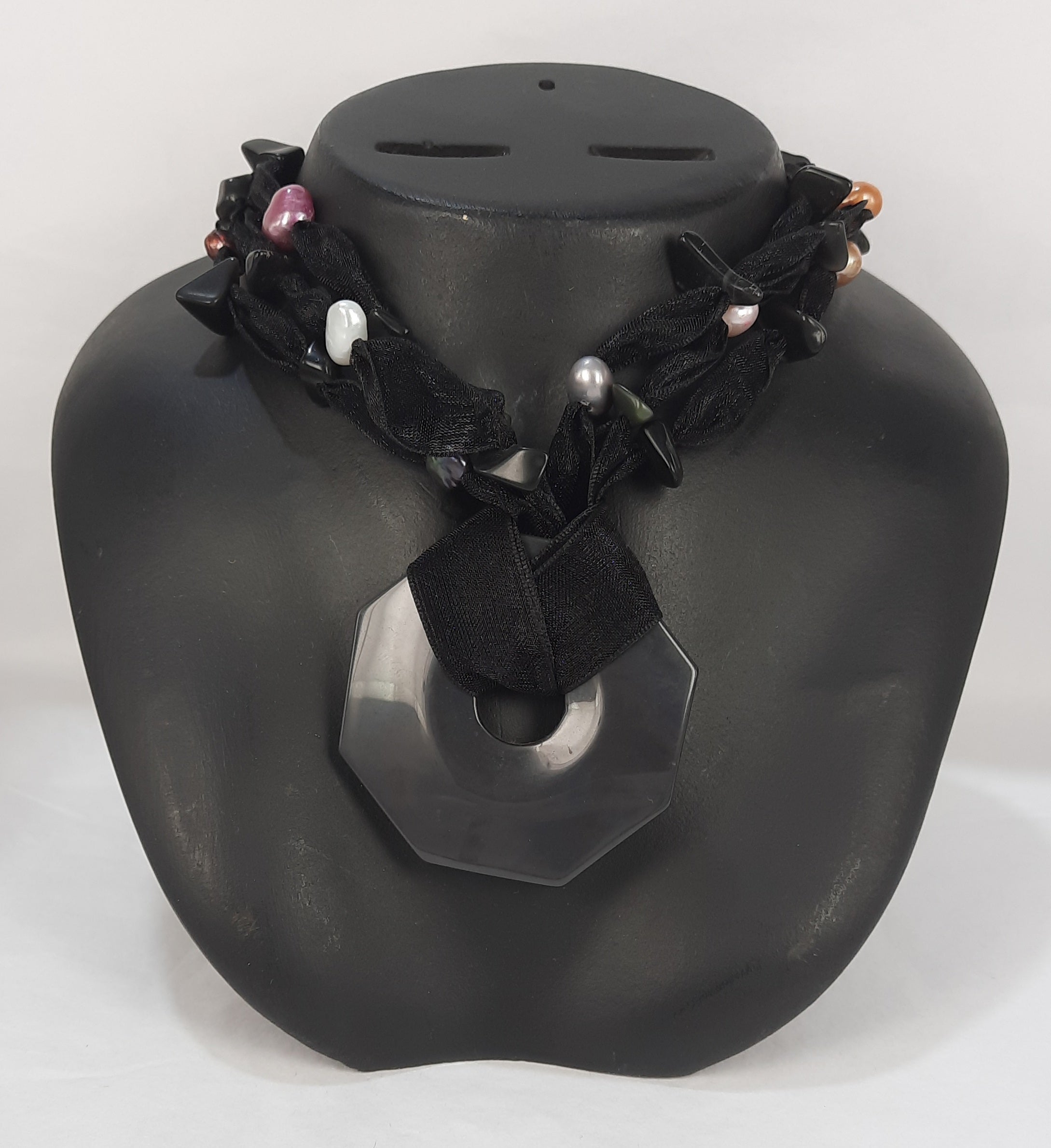 Ribbon Black Agate Hexagon Necklace