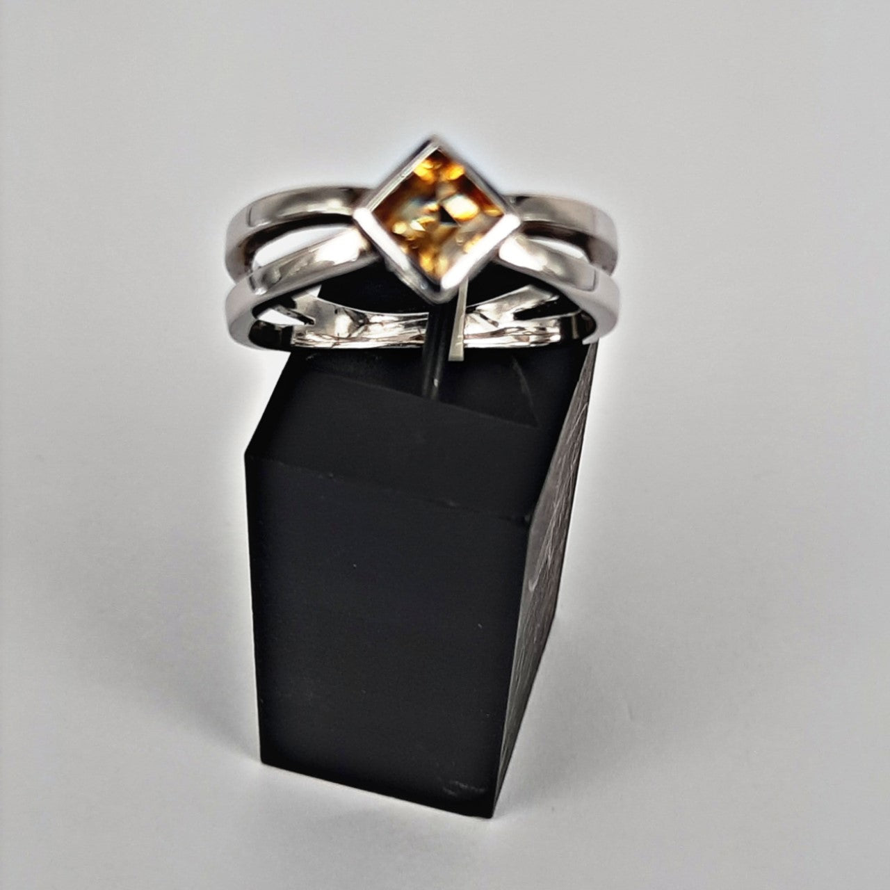 Citrine Square