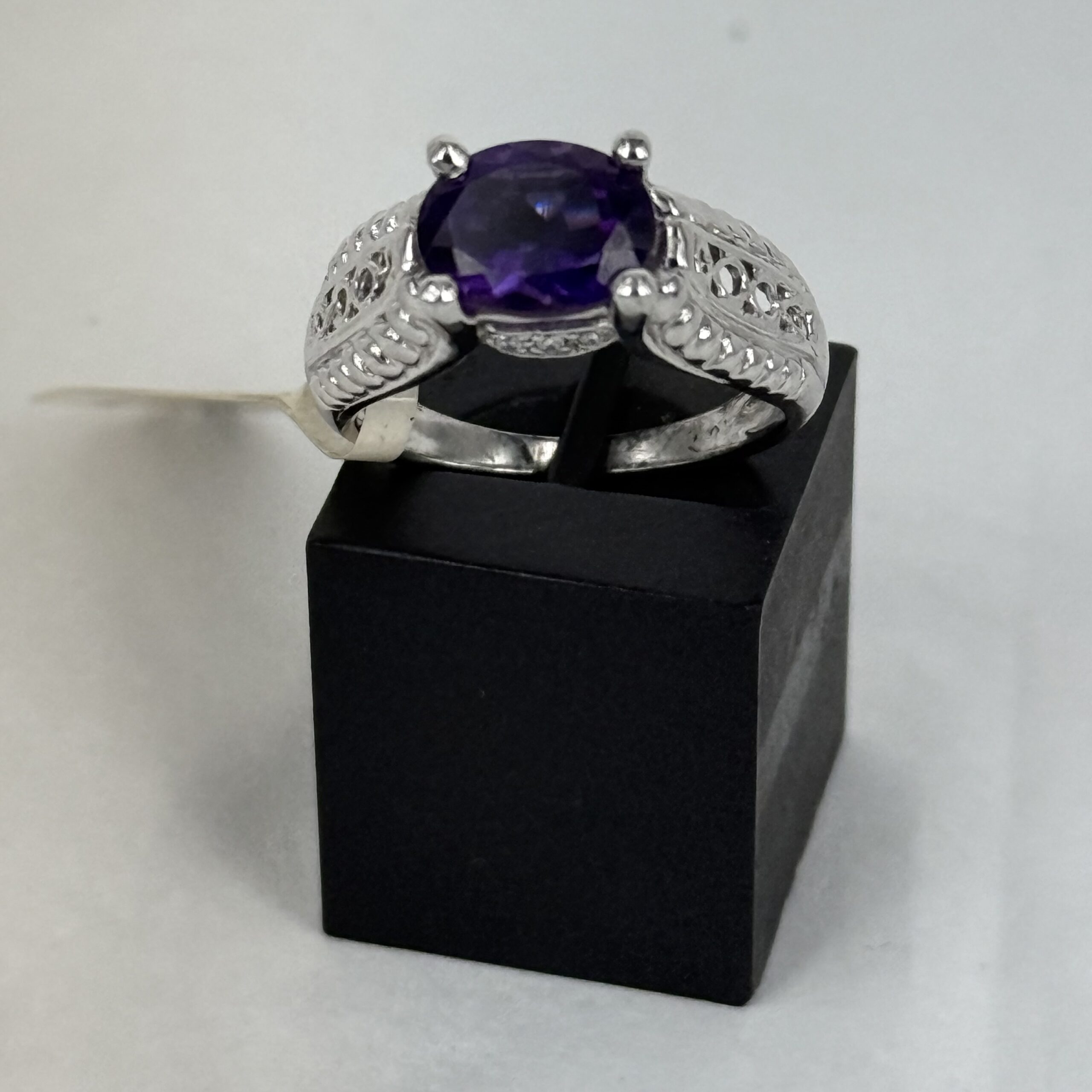 Amethyst 1 Stone
