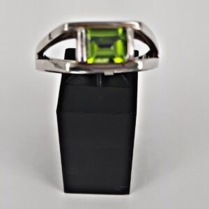 Peridot 1 Stone