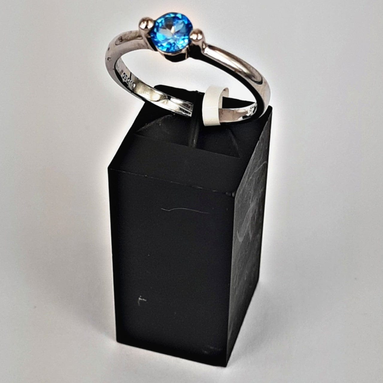 Blue Topaz 1 Stone