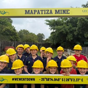 Experience Africa’s Largest Gemstone Showroom: Your Practical Guide to Gecko Jewellers & Mapatiza Mine