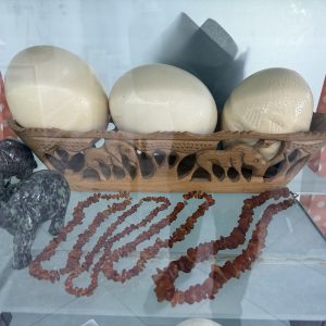 decorative-ostrich-eggs-natural-display-eggs