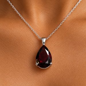 faceted-teardrop-pendant-15-x-10-mm