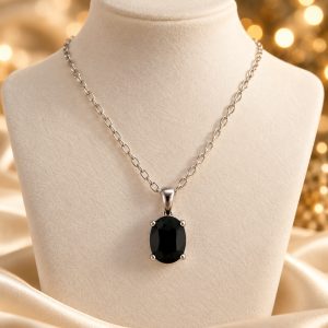 sapphire-oval-pendant